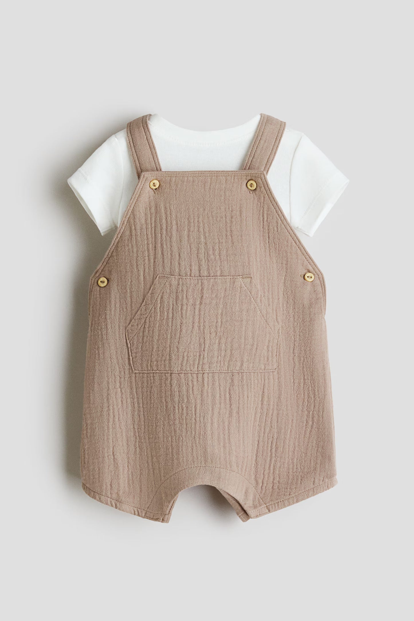 Set conjunto 2 piezas camisa blanca overall beige bebe niño H&M 1062125016
