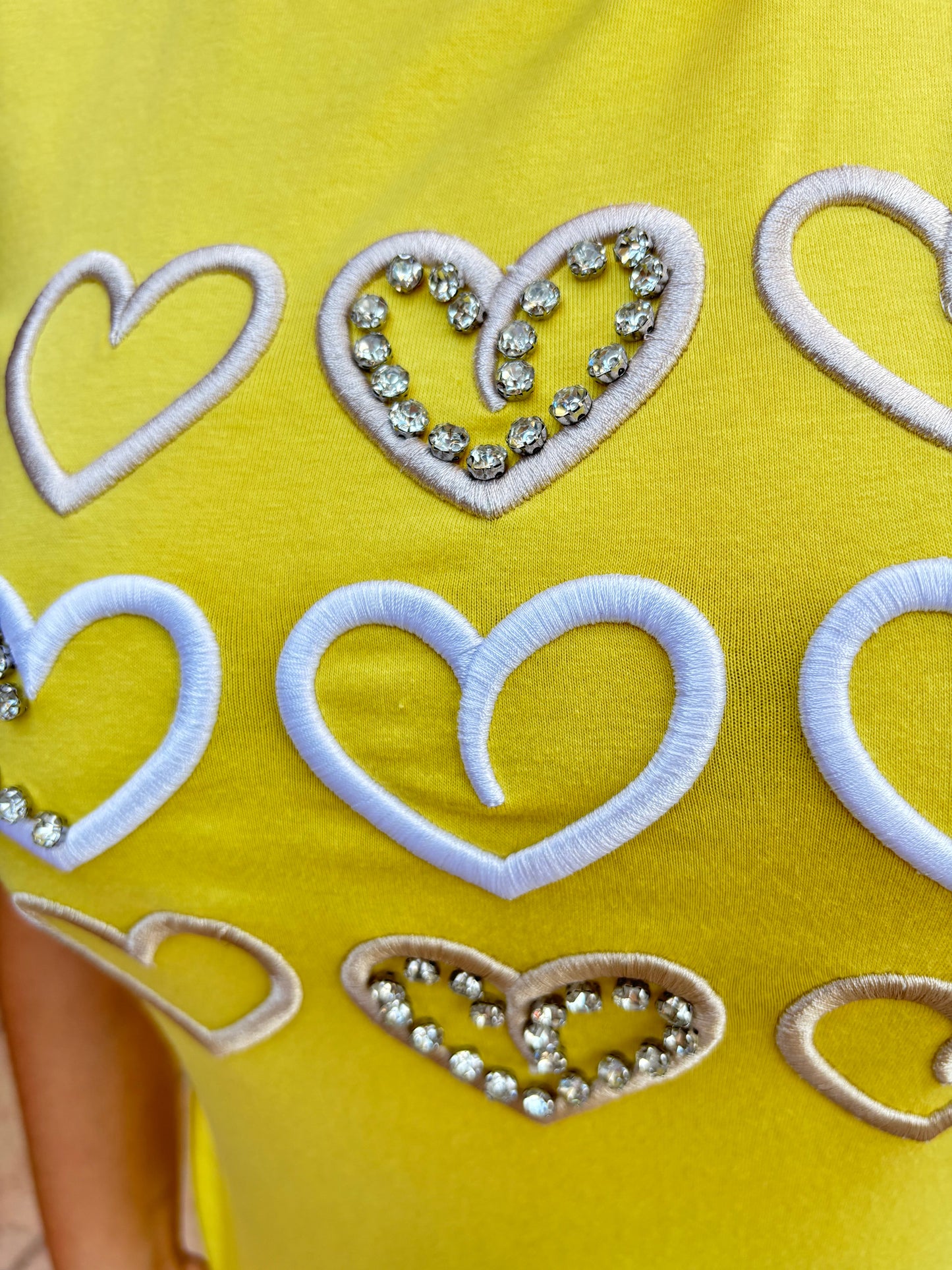 Camisa corazones bordados amarillo S-XL Intrigue IN1-2213 425350