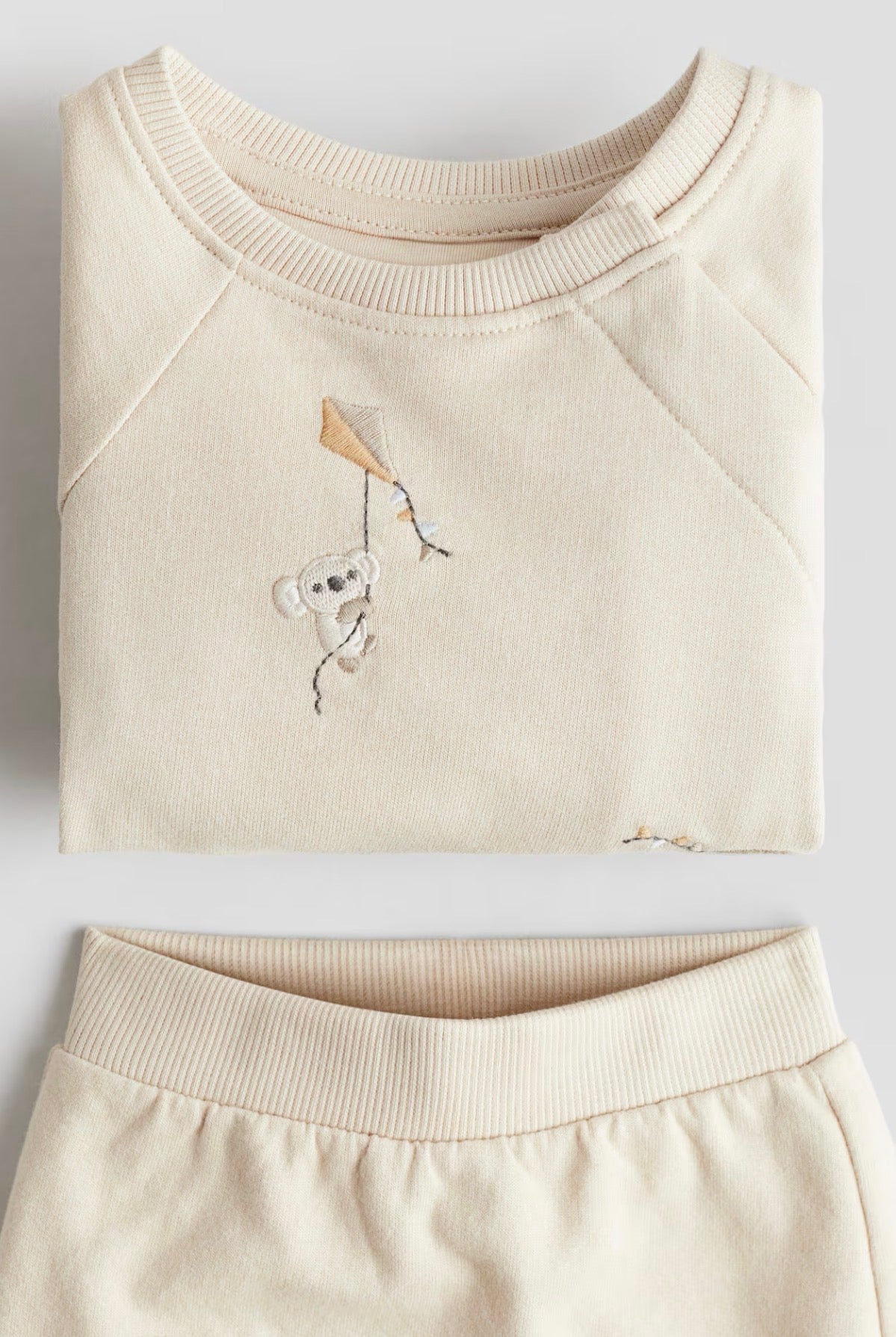 Set 2 piezas camisa pantalon beige bebe niño koala H&M 0932192072