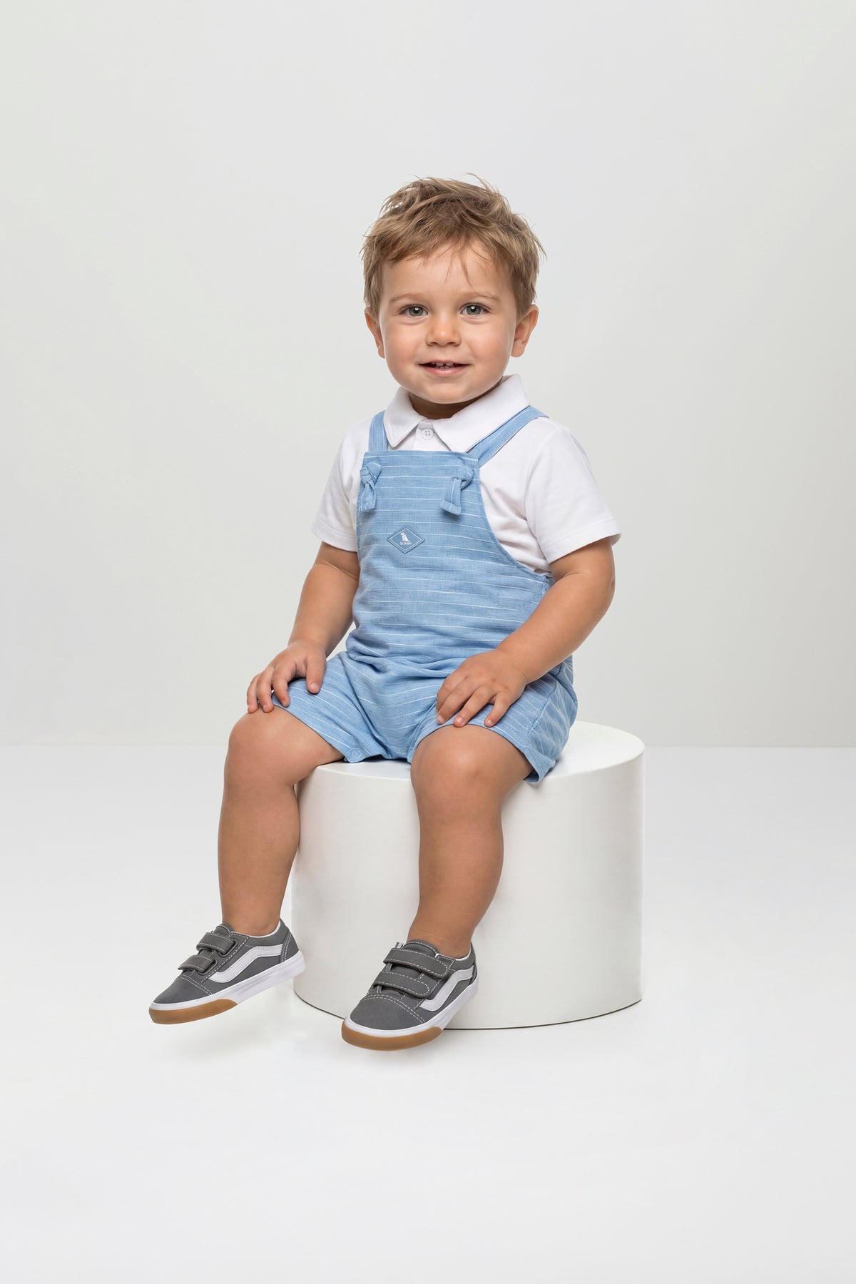 Set conjunto 2 piezas overall azul camisa blanca bebe niño Quimby 35133-000101