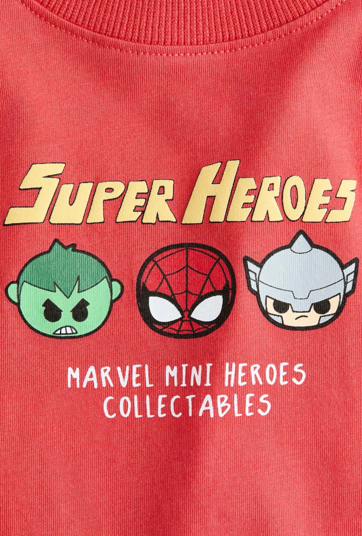 Camisa roja niño Spiderman hulk ironman H&M 1336998 004 44 3 7659