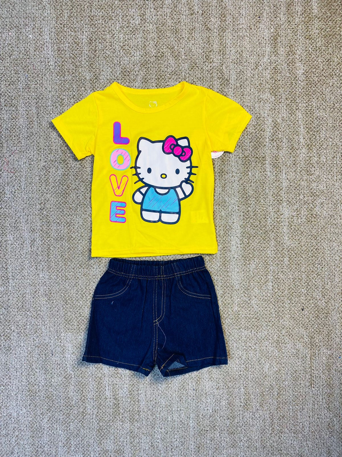 Set 2 piezas niña camisa amarilla Hello Kitty H9HK103D