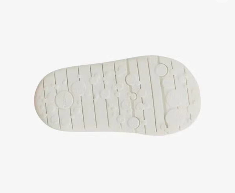 Zapatillas dorada Carters bebe niña