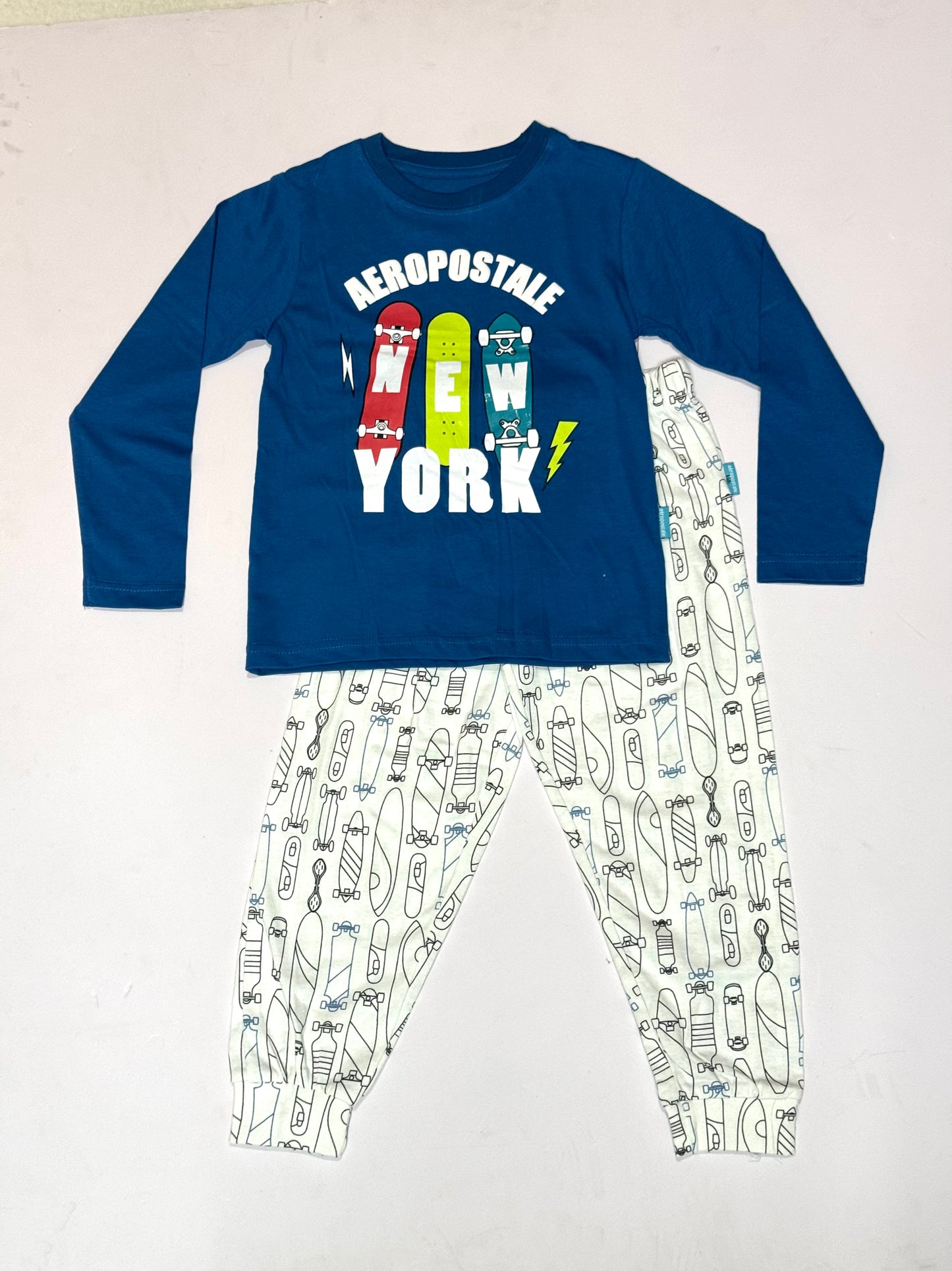 Pijama niño camisa new york azul oscuro pantalon blanco Aeropostale 3167