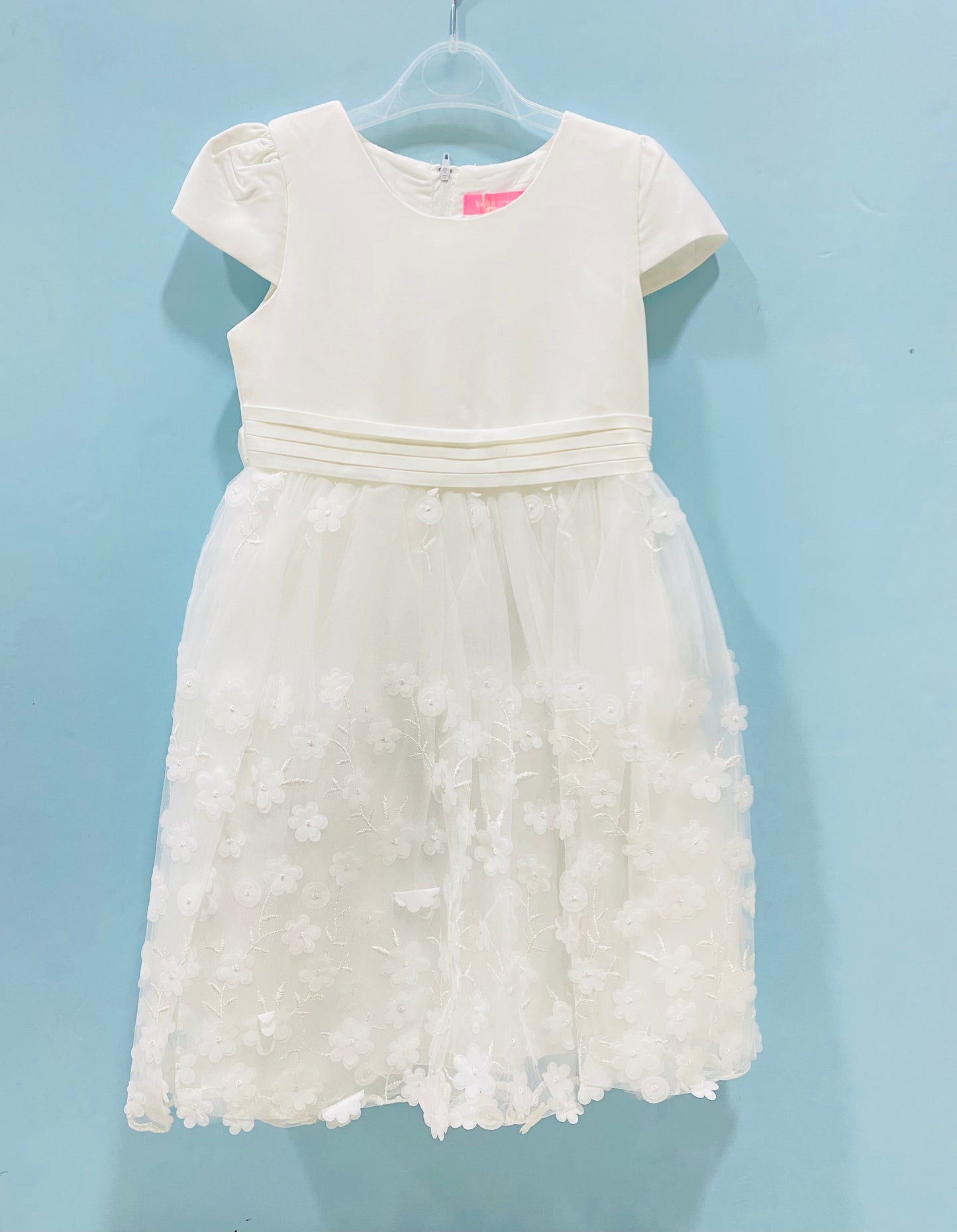 Vestido blanco gala bautizo flores blancas