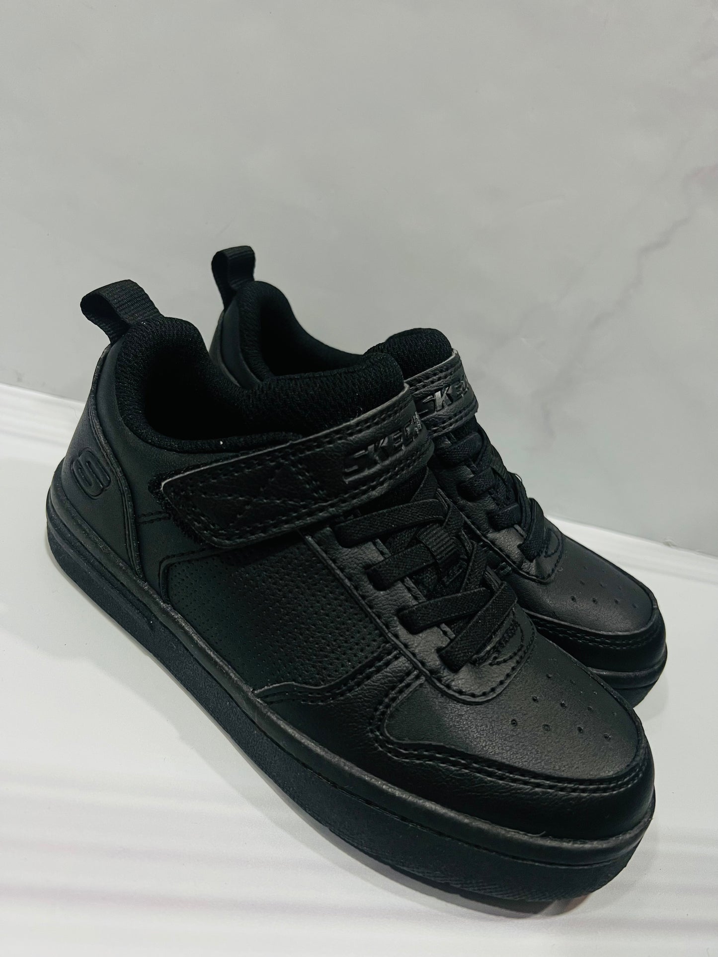 Tenis Negros Niño niña Skechers zapatos negros