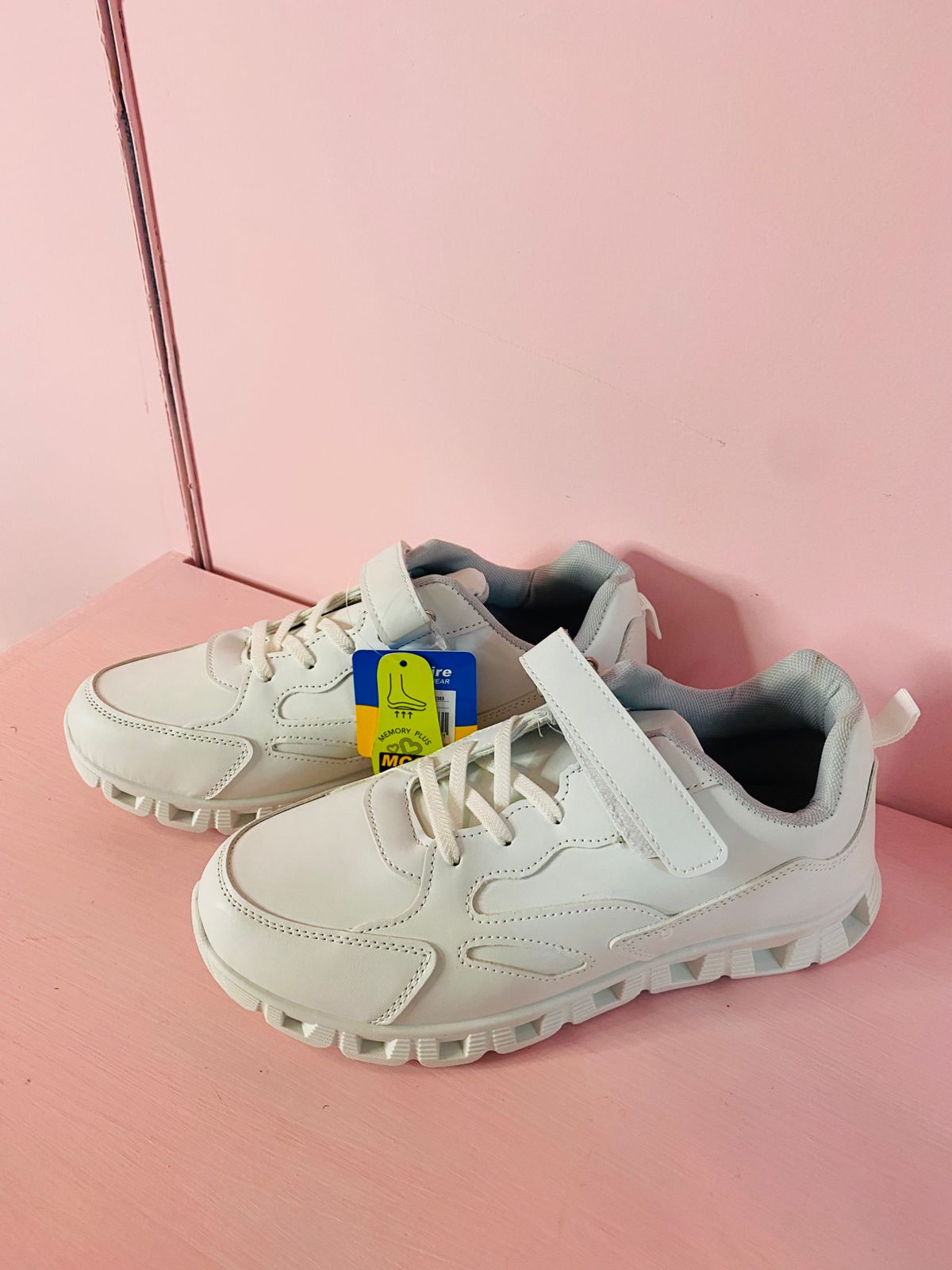 Tenis blancos niño niña Mcgwire 573-1442363 545490