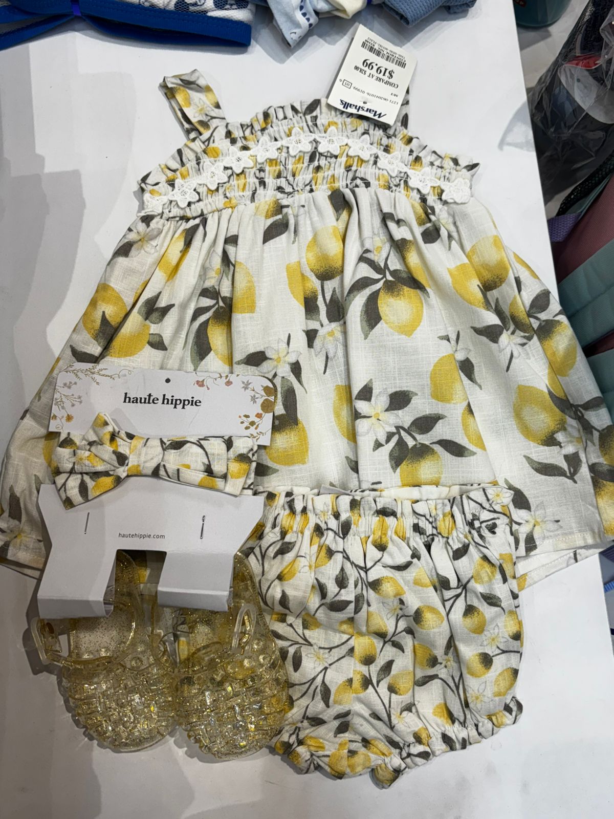 Vestido beige limones
