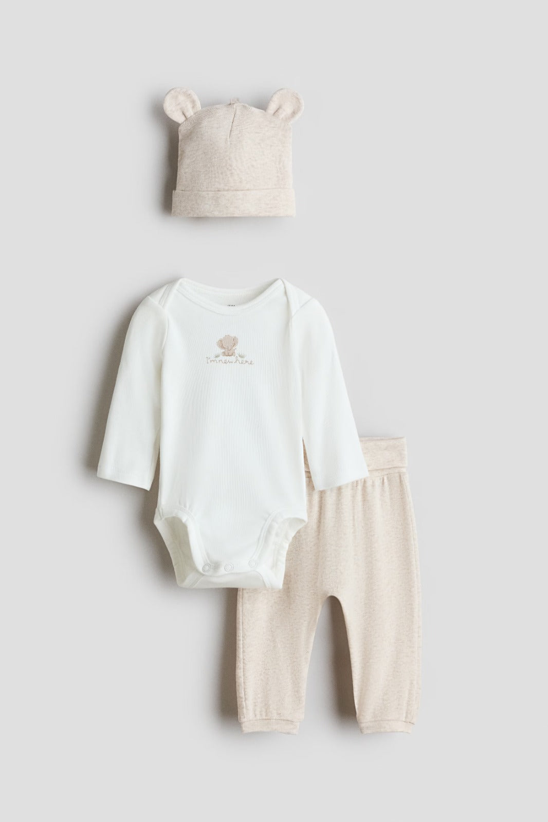 Set 3 piezas gorro mameluco pijama blanco beige bebe niño H&M 0979605122
