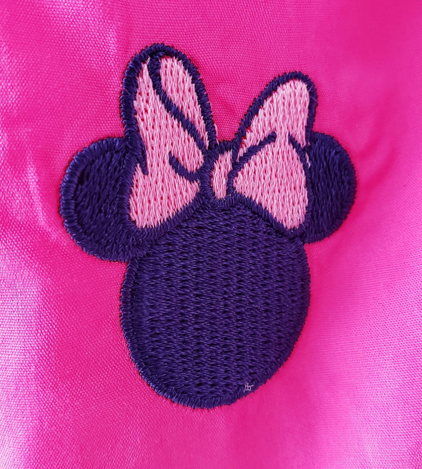 Vestido rosado encendido niña Minnie Disney