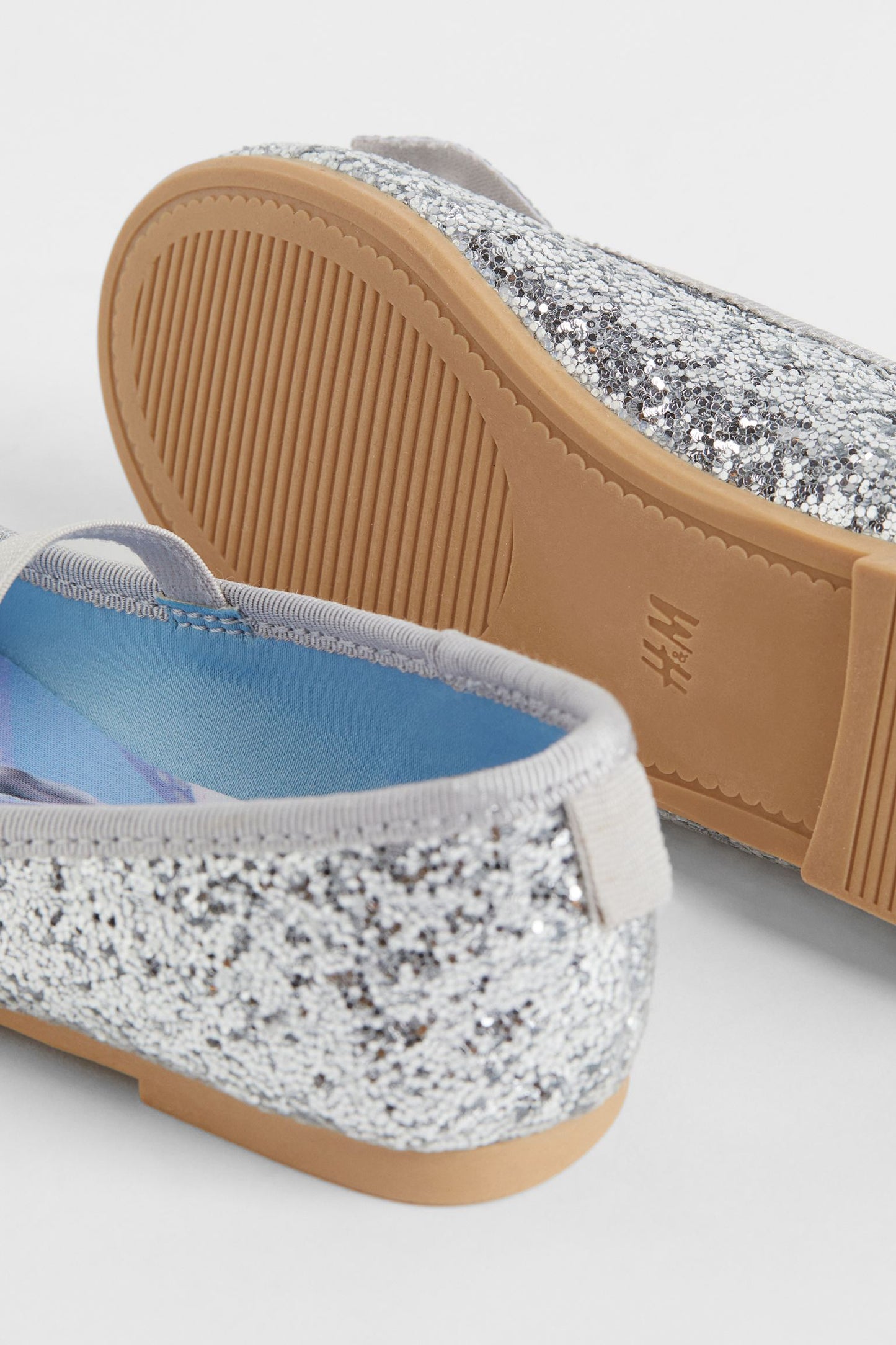 Zapatillas plateadas frozen H&M niña