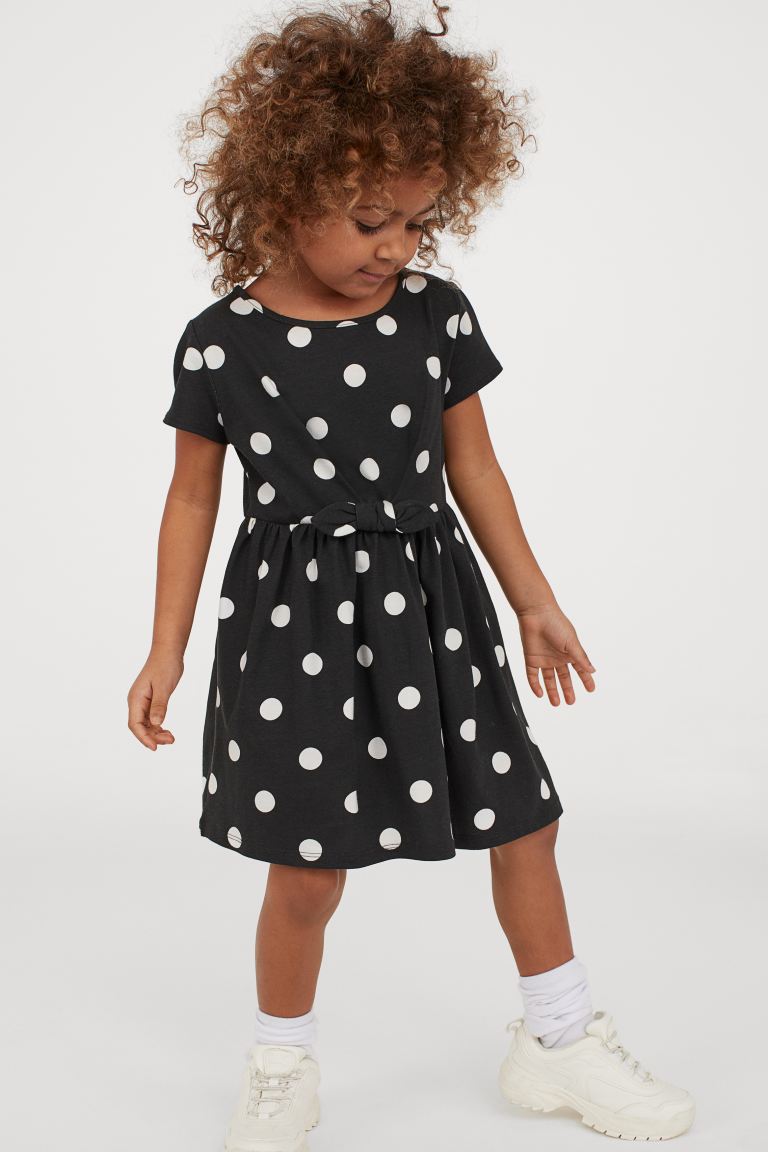 Vestido puntos blanco negro chongo H&M