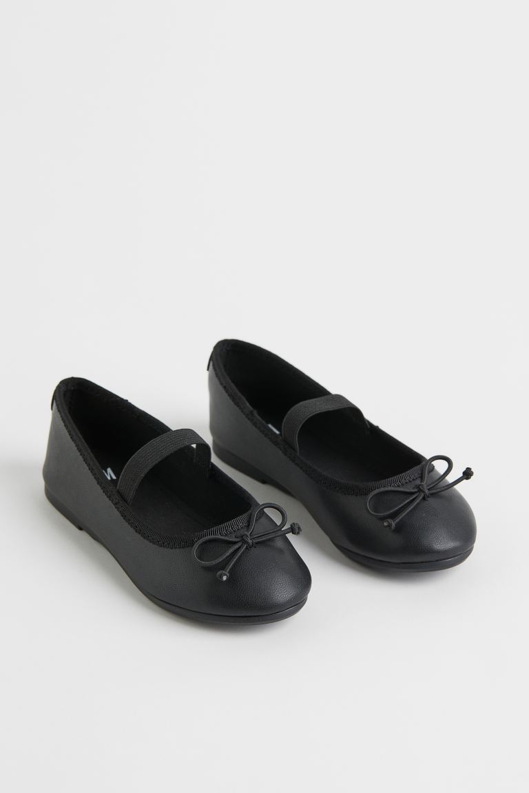 Zapatillas negras H&M niña suela negra zapatos negros escolar