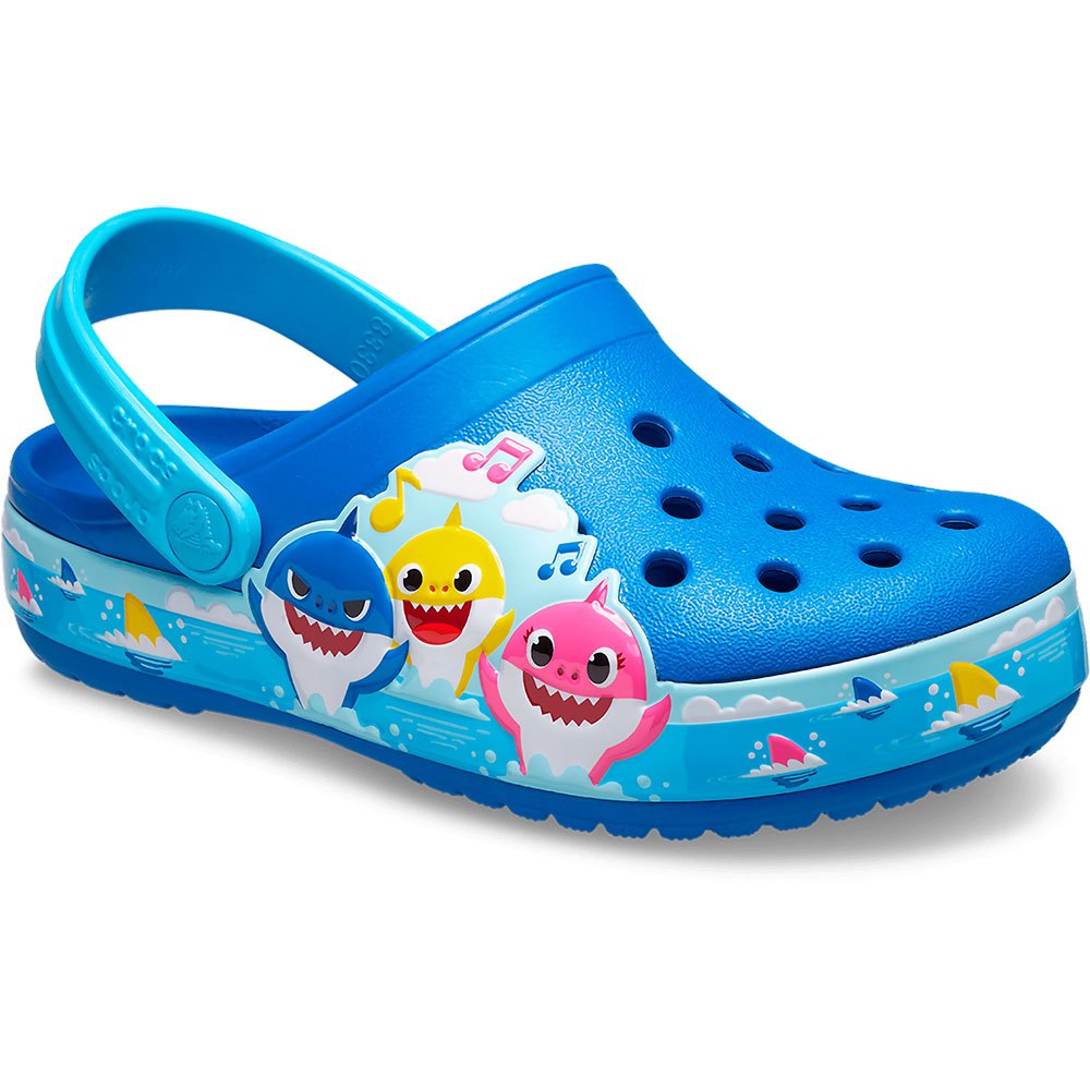 Crocs baby shark niño