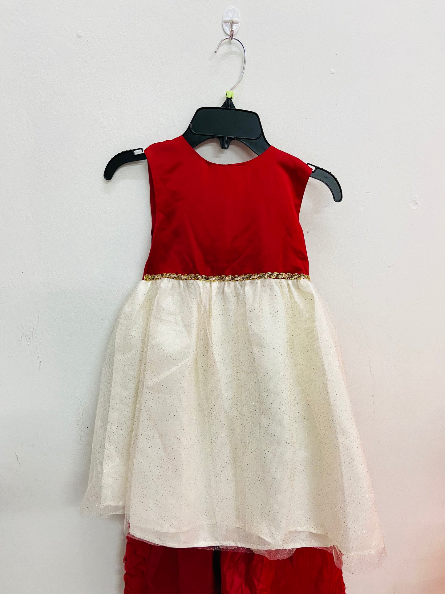 Vestido rojo blanco con abrigo chaleco sueter 00321008