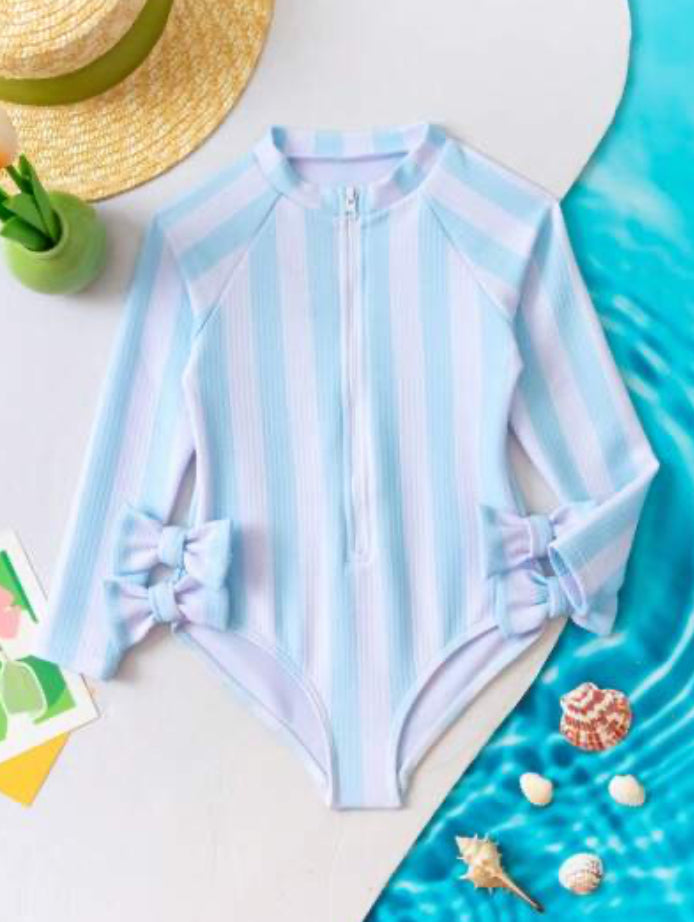 Traje de baño rayas azul blanco una pieza niña