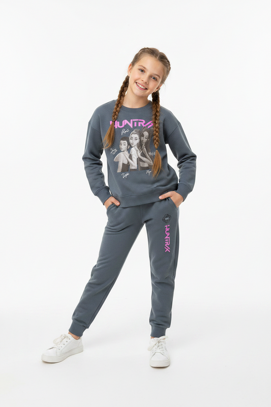 Set conjunto 2 piezas camisa sudadera sueter pantalon jogger gris niña K pop Huntrix St Jacks 2500002001