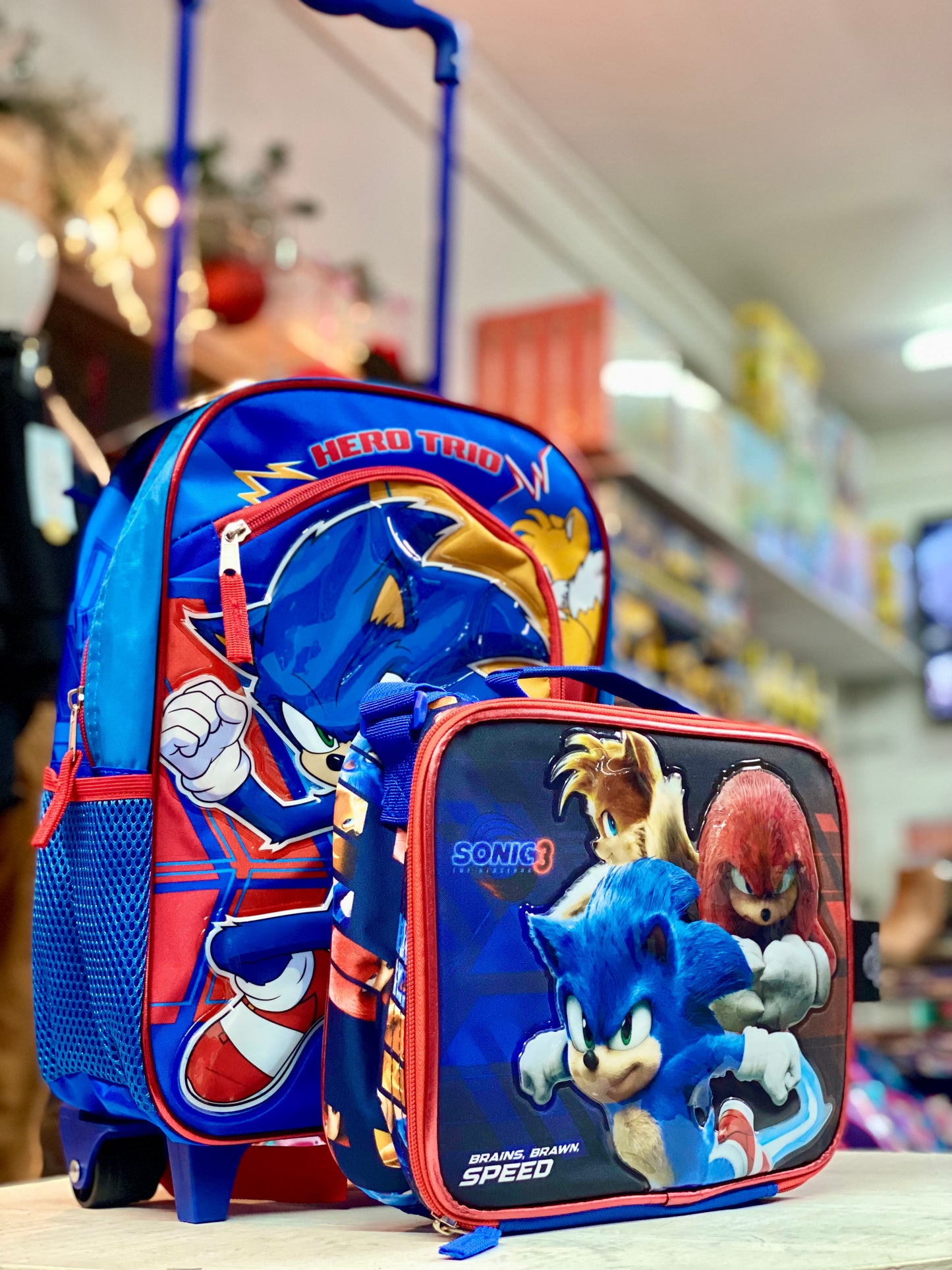 Mochila Sonic con ruedas “14” pulgadas, incluye lonchera