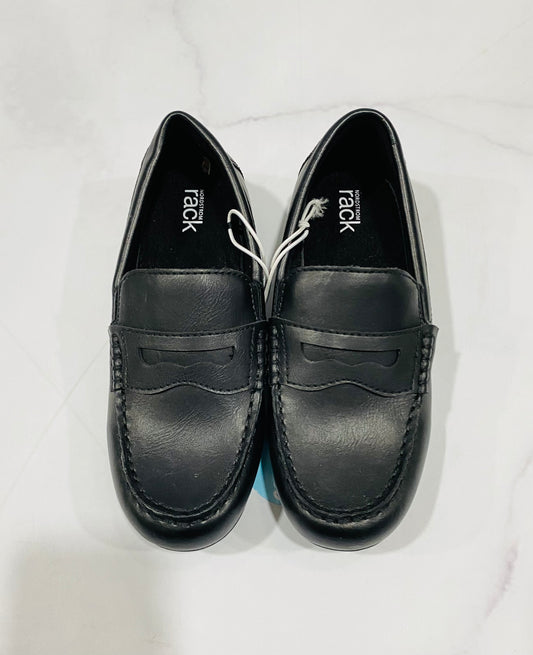 Zapatos Mocasines negros niño rack escolar