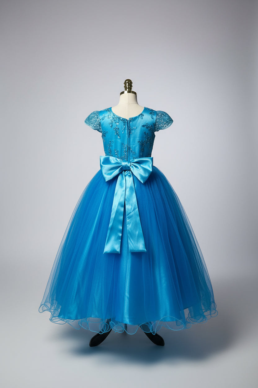 Vestido azul zafiro evento gala con manga Princesa Royal