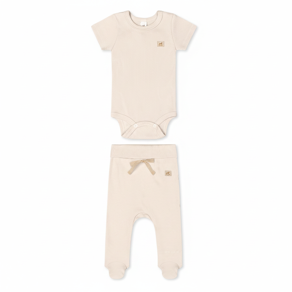 Set conjunto 2 piezas mameluco pantalón beige bebe niña Up Baby 47131-120304 salida hospital
