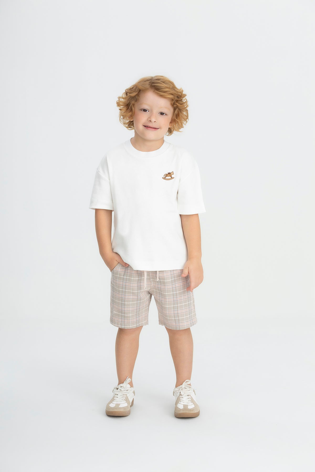 Set conjunto camisa blanca short rayas beige niño Up Baby 47227-000106