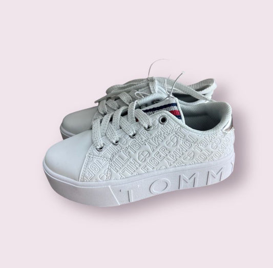 Tenis blancos Tommy niña
