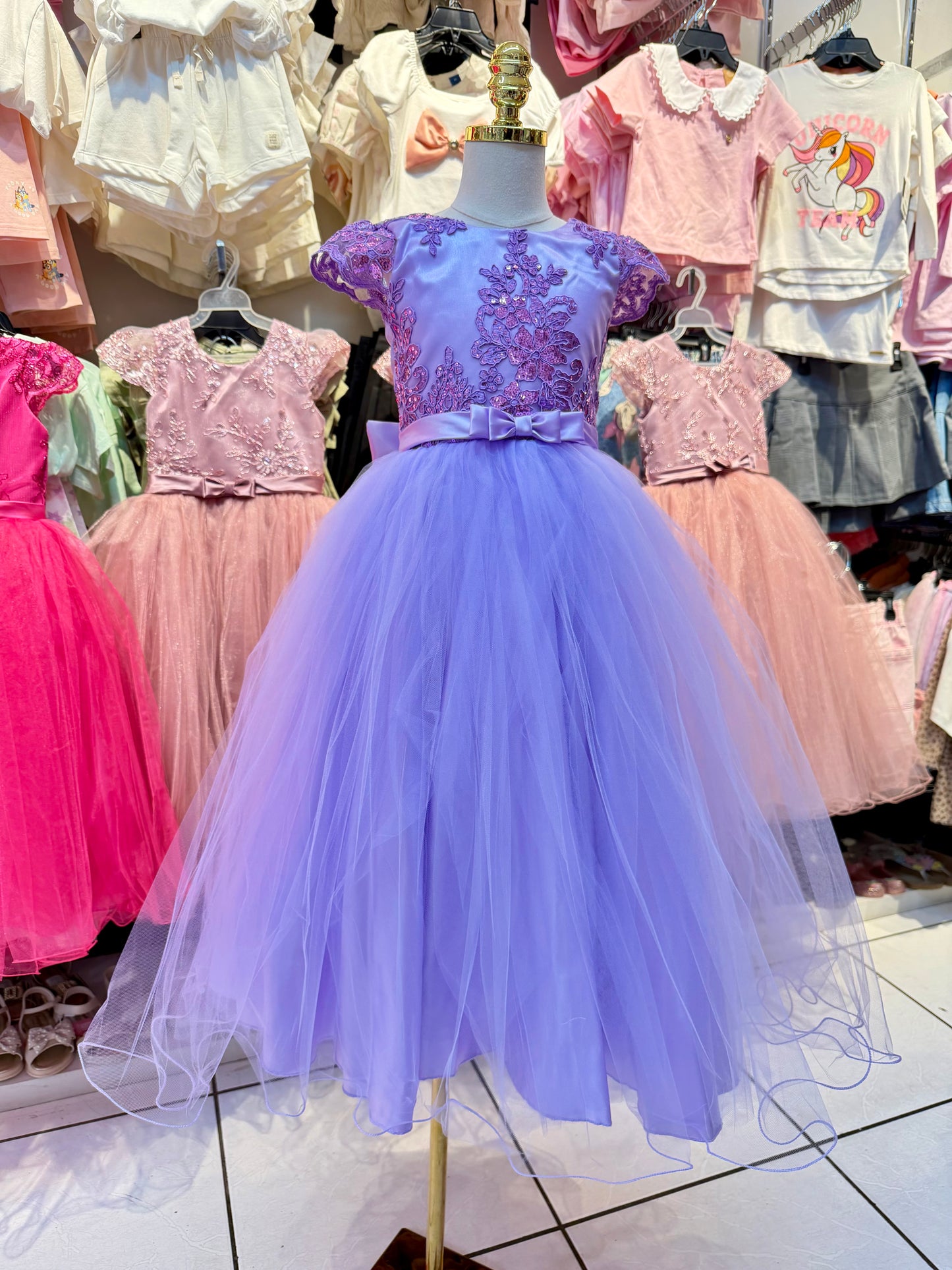 Vestido morado evento gala con manga Princesa Royal