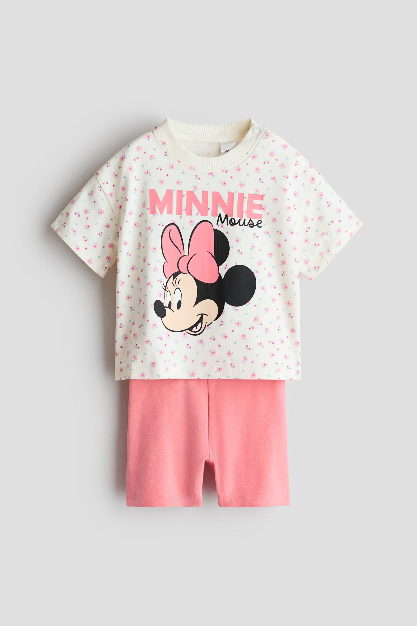 Set conjunto 2 piezas camisa beige short rosado Minnie niña H&M 1320121004