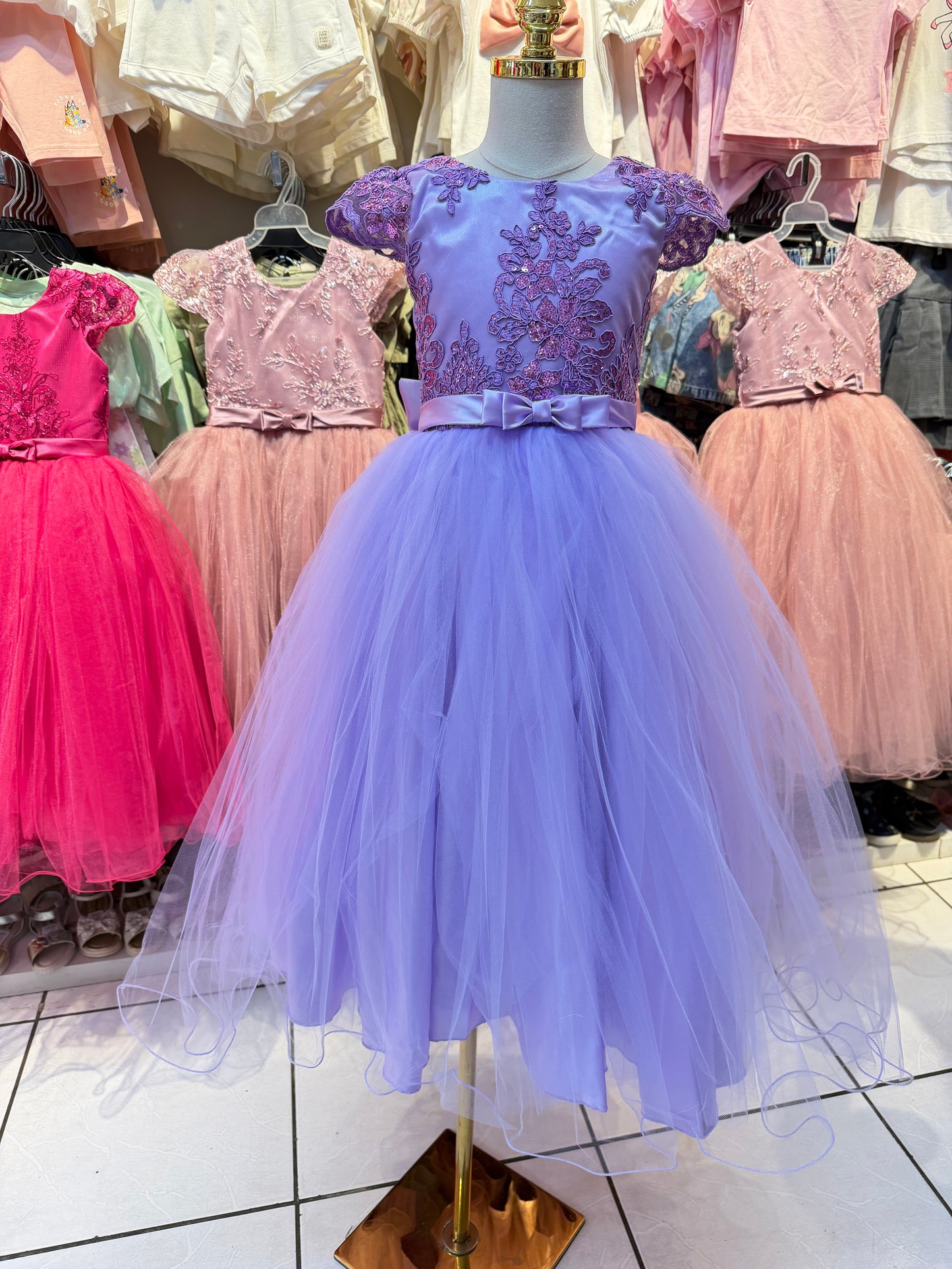 Vestido morado evento gala con manga Princesa Royal