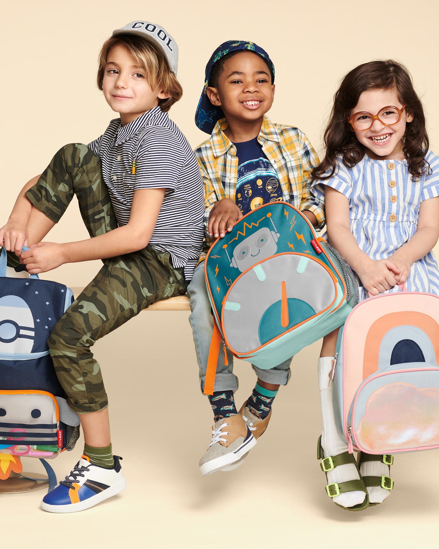 Mochila Skip hop cohete espacio mediana by Carter’s