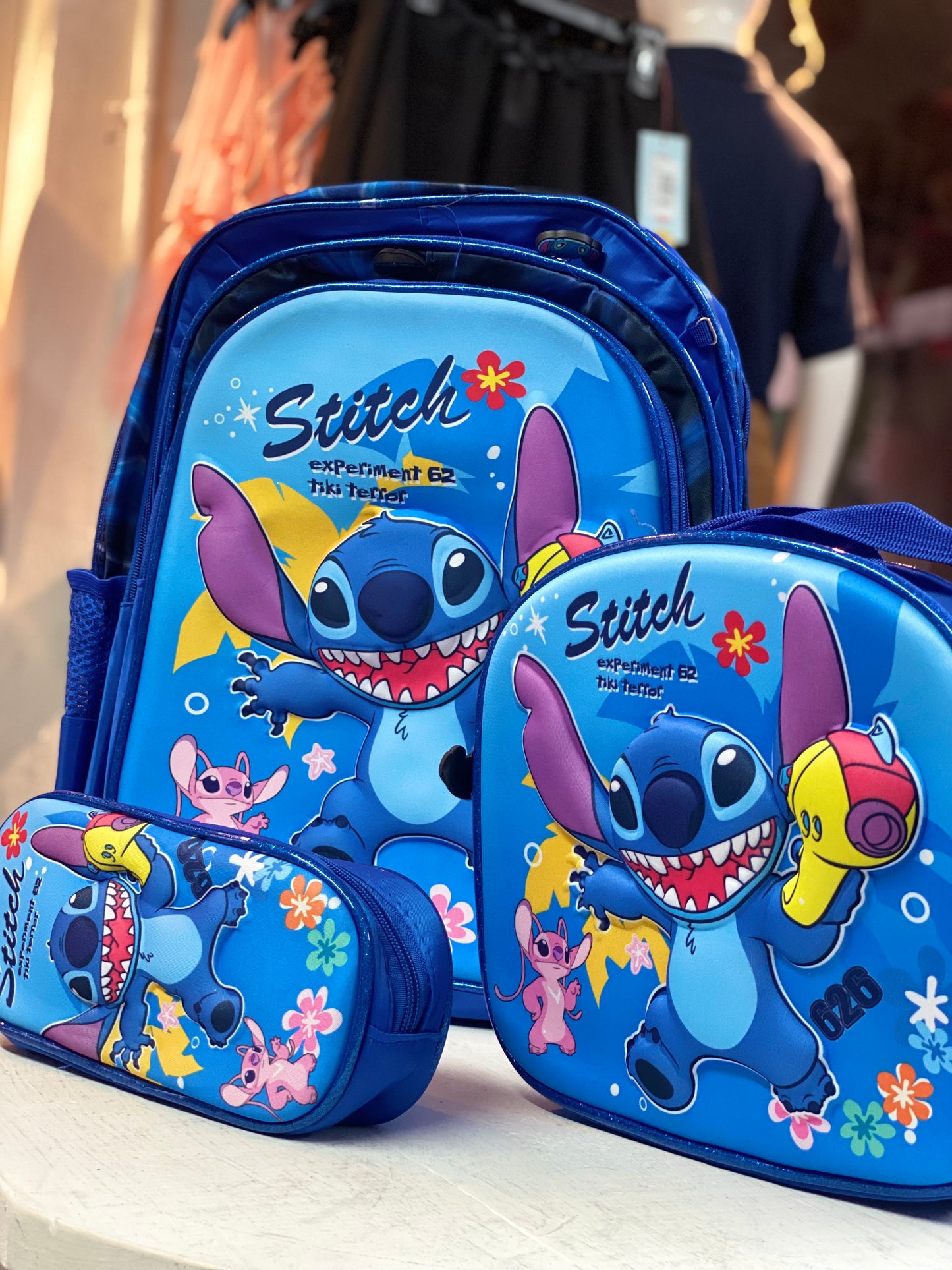 Mochila Stitch exp626 “17”pulgadas lonchera y lapicera.