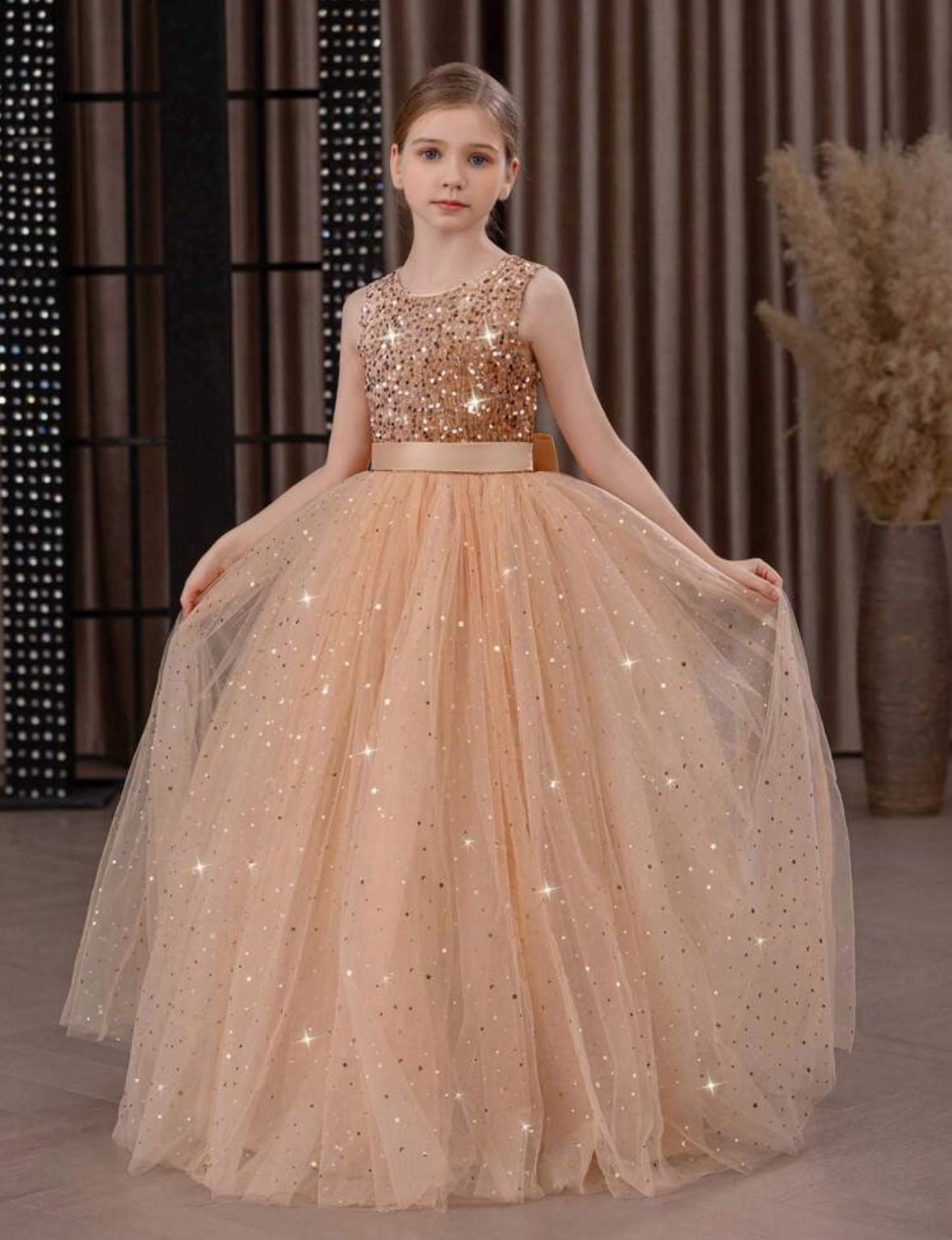 Vestido dorado estrellitas evento gala