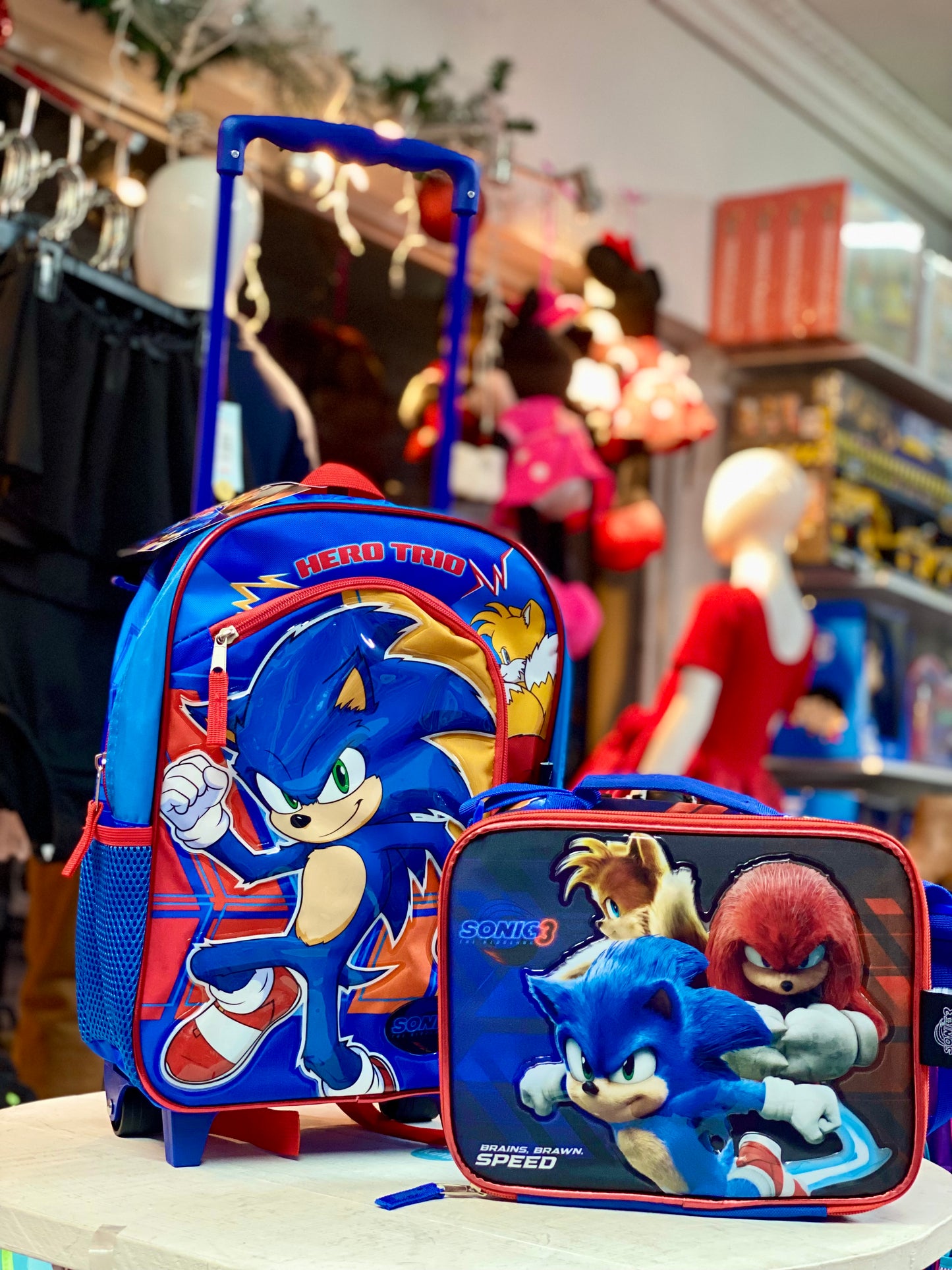 Mochila Sonic con ruedas “14” pulgadas, incluye lonchera