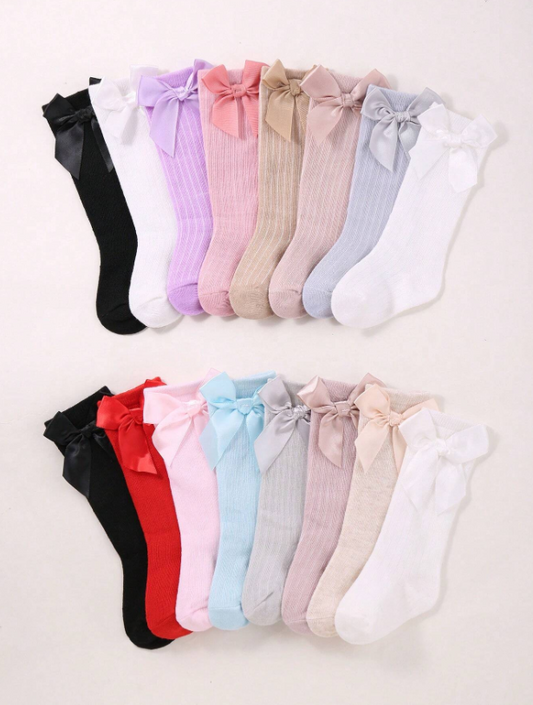 Un par calcetines altos bebe niña sk2406187090011189