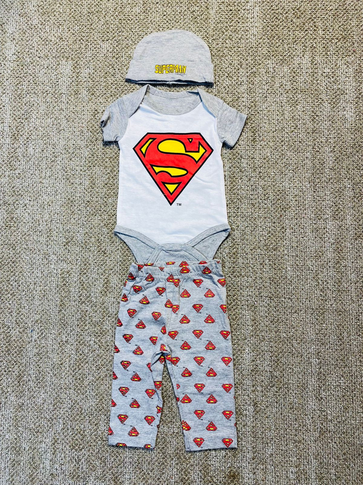 Set 3 piezas mameluco bebe niño superman gris