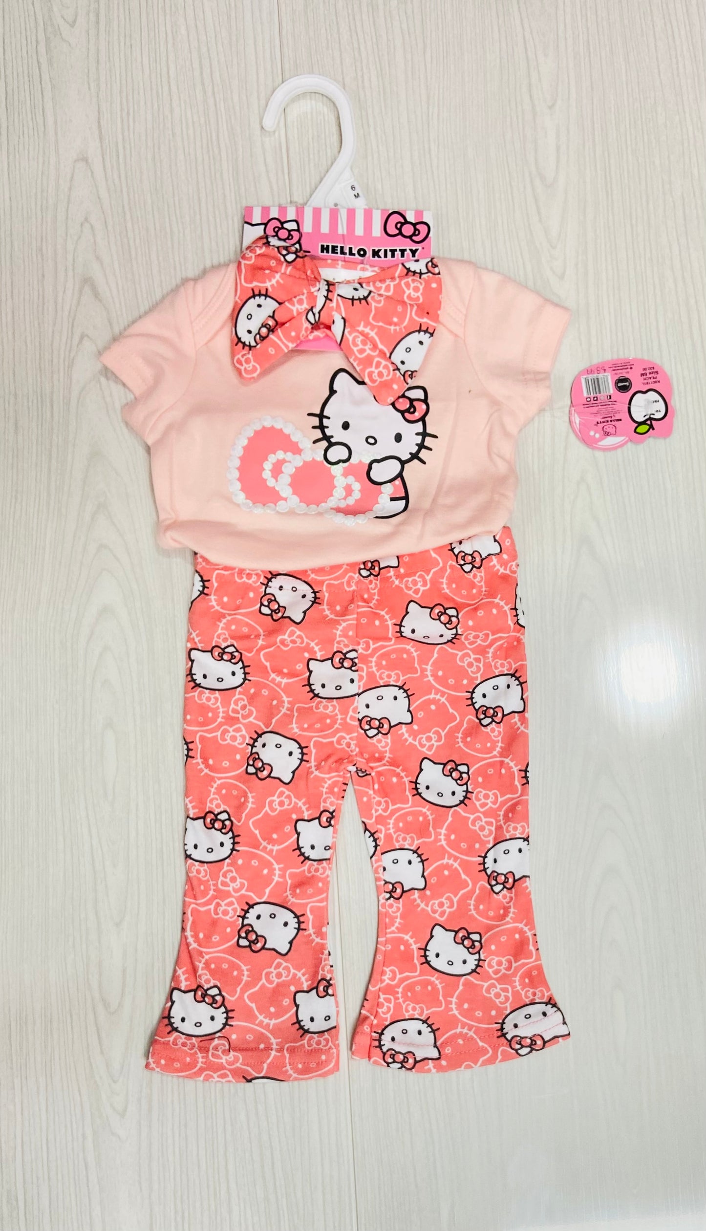 Set 3 piezas Mameluco y pantalón Hello Kitty bebé niña
