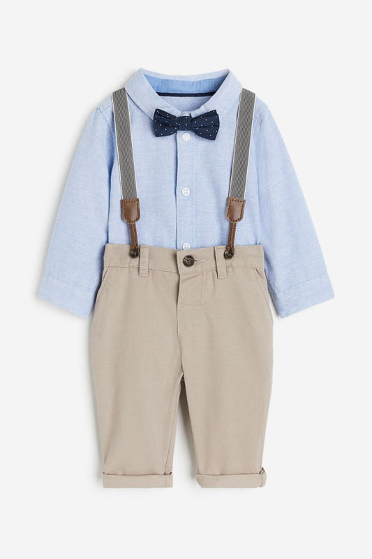 Set 4 piezas formal niño H&M tirantes corbatin pantalones beige camisa azul celeste