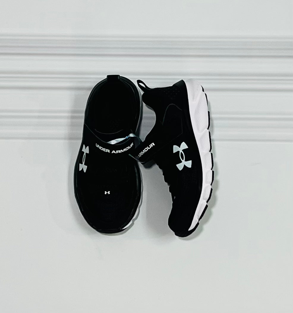 Tenis negros under armour unisex pegar plantilla negra