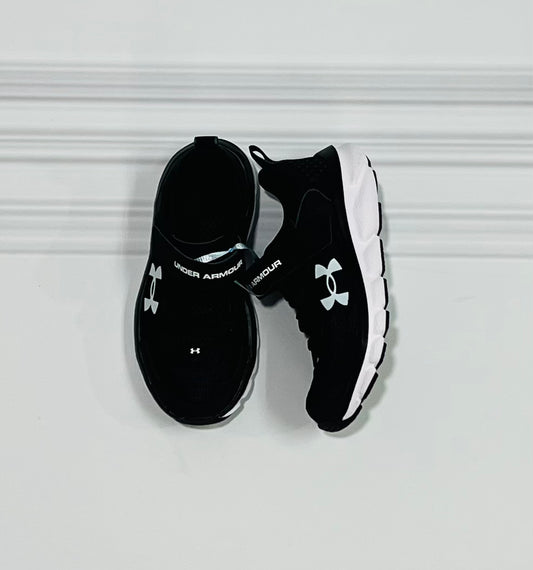 Tenis negros under armour unisex pegar plantilla negra