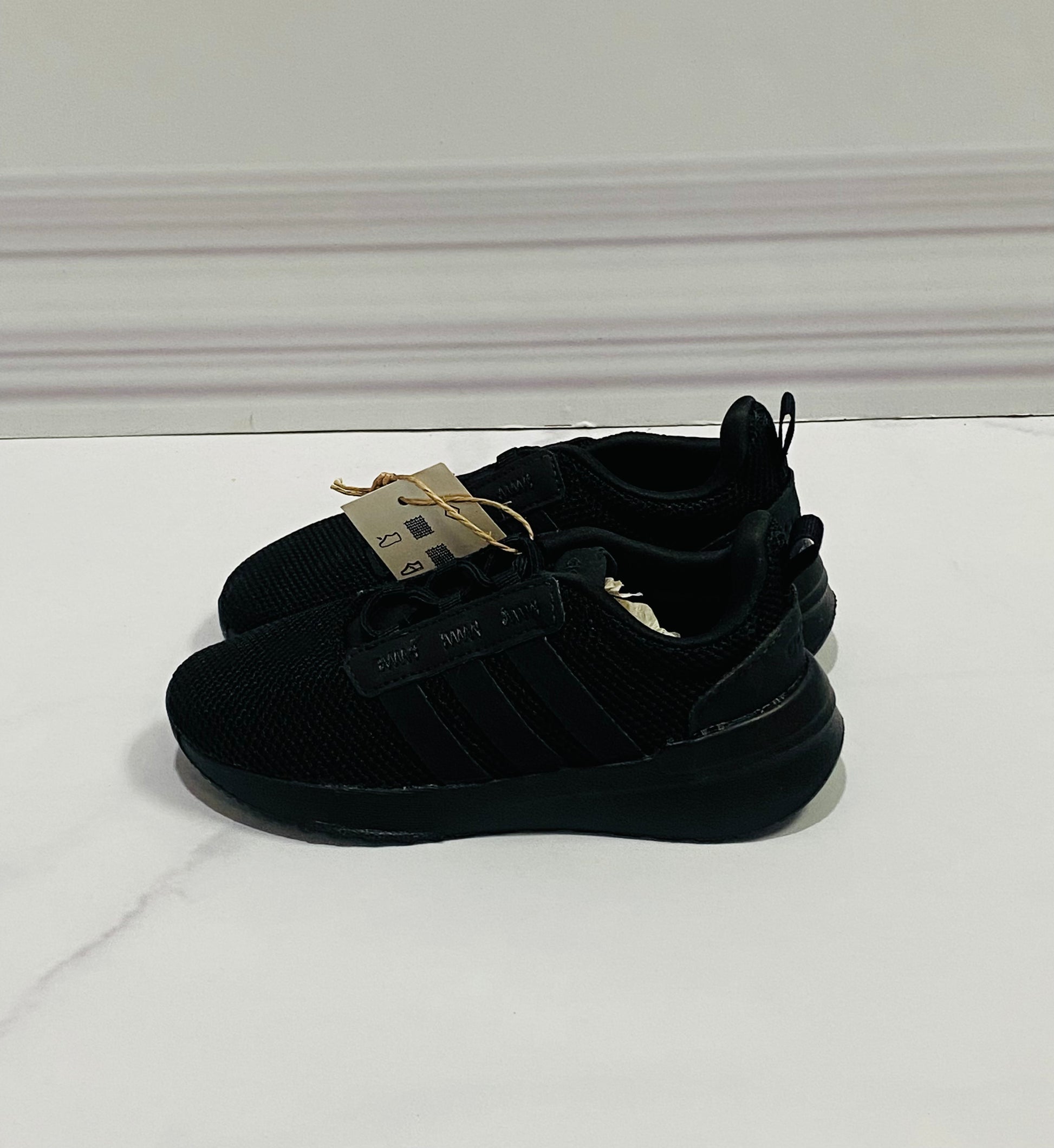 Tennis negros adidas sales