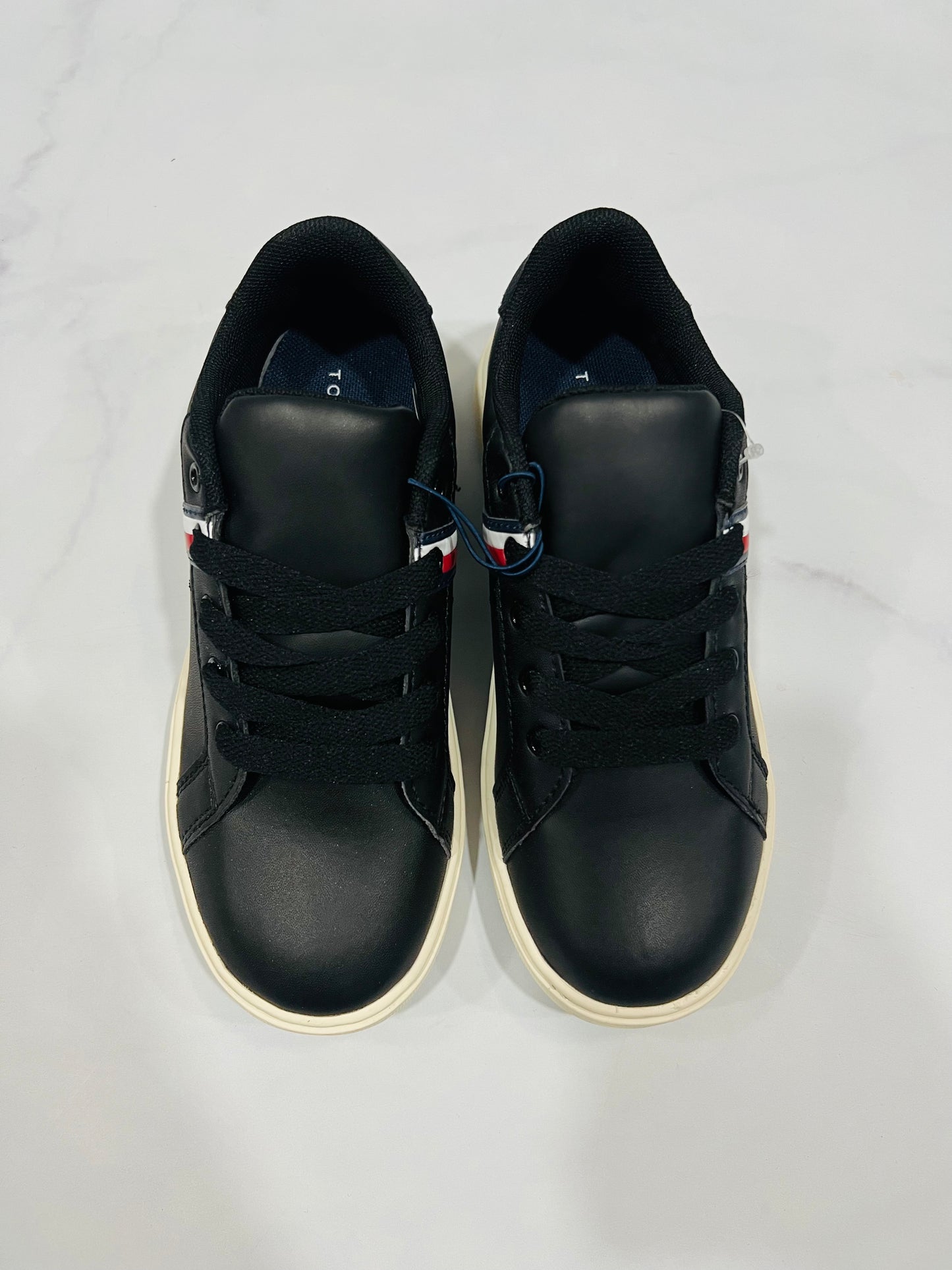 Tenis negros Tommy niño niña