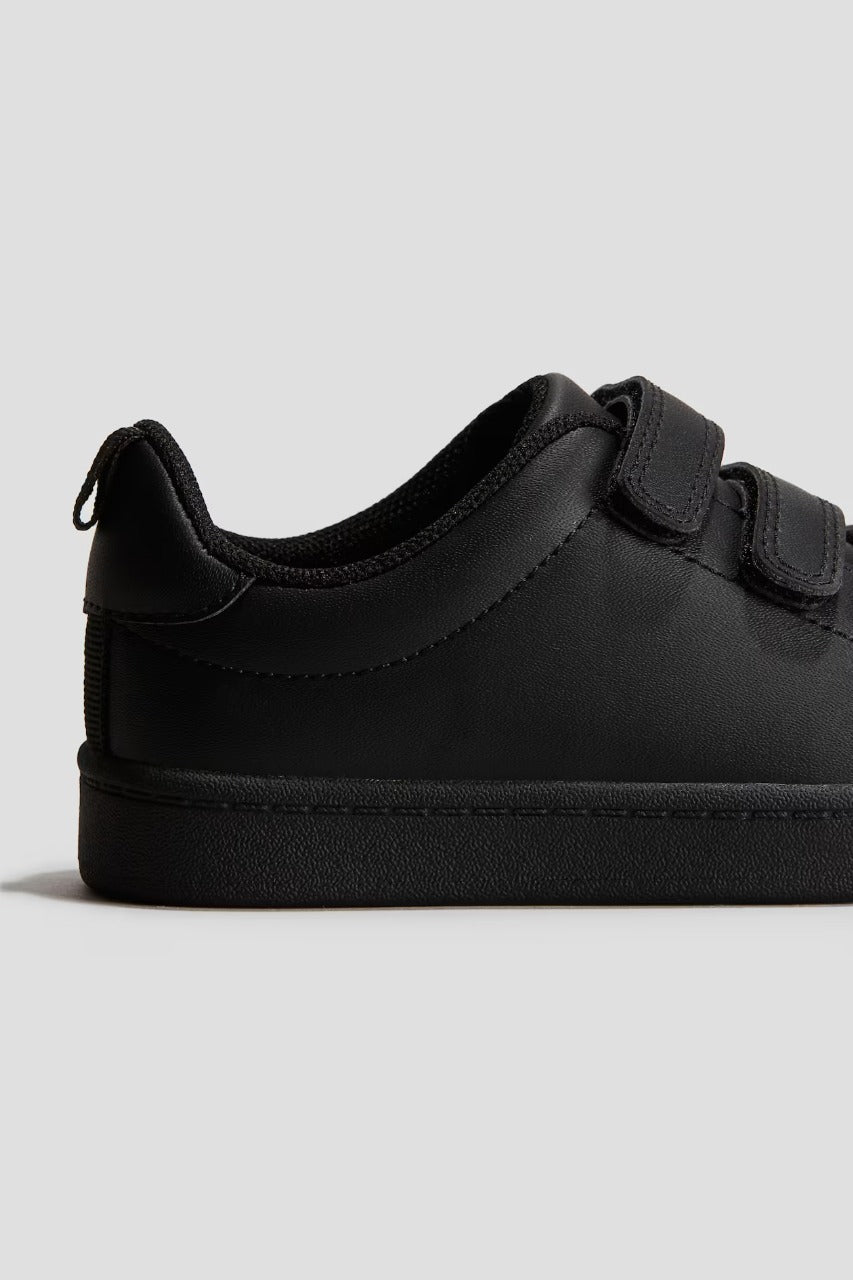Tenis negro bebe niño H&M 1167380