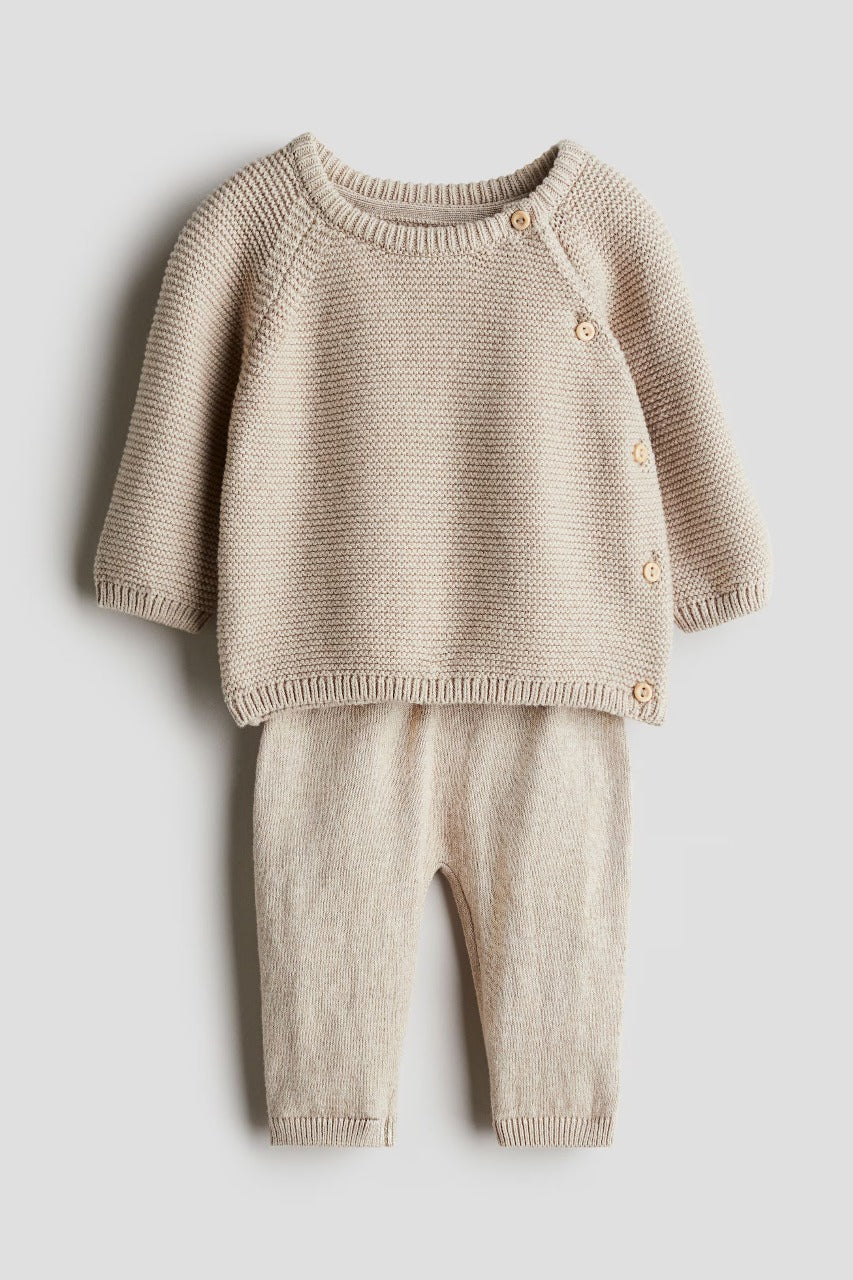 Set conjunto 2 piezas sueter pantalon cafe bebe niño niña H&M 1131075025