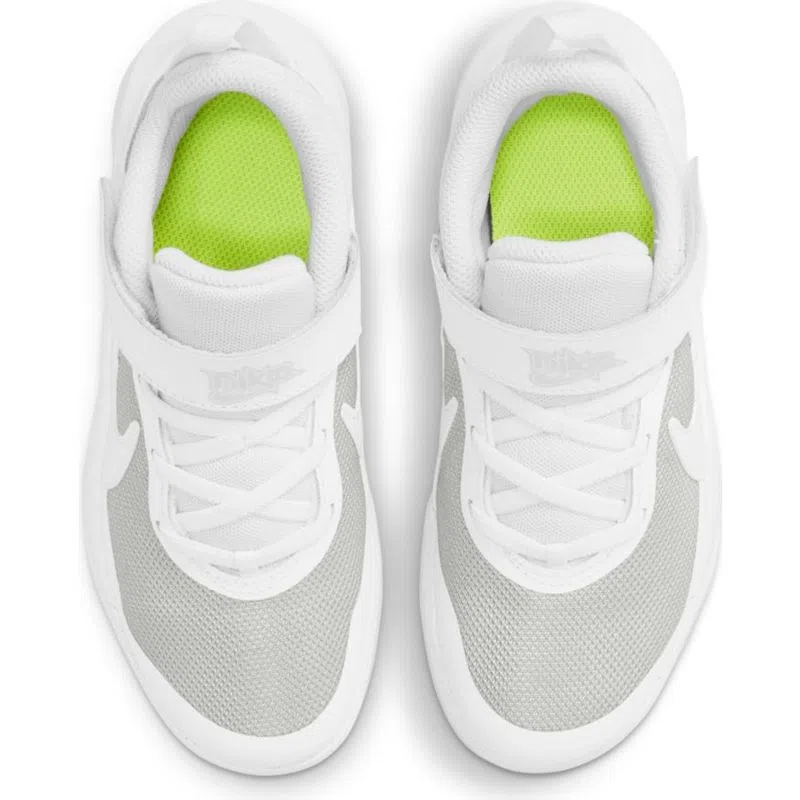 Tenis blancos Nike unisex team hustle