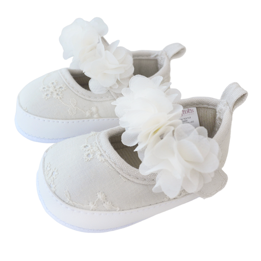 Zapatillas bebe niña blancas flores  Tinytots TGP34541-ICC