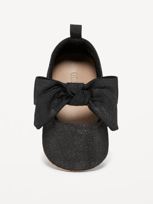 Zapatillas negras chongo  Old navy bebé niña