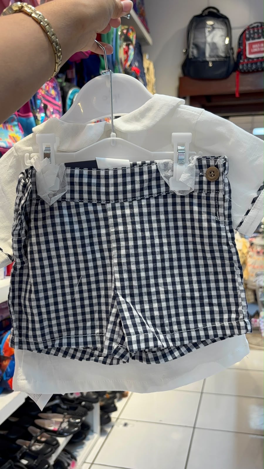 Set conjunto 2 piezas camisa blanca short azul oscuro polo HPC 86311 español