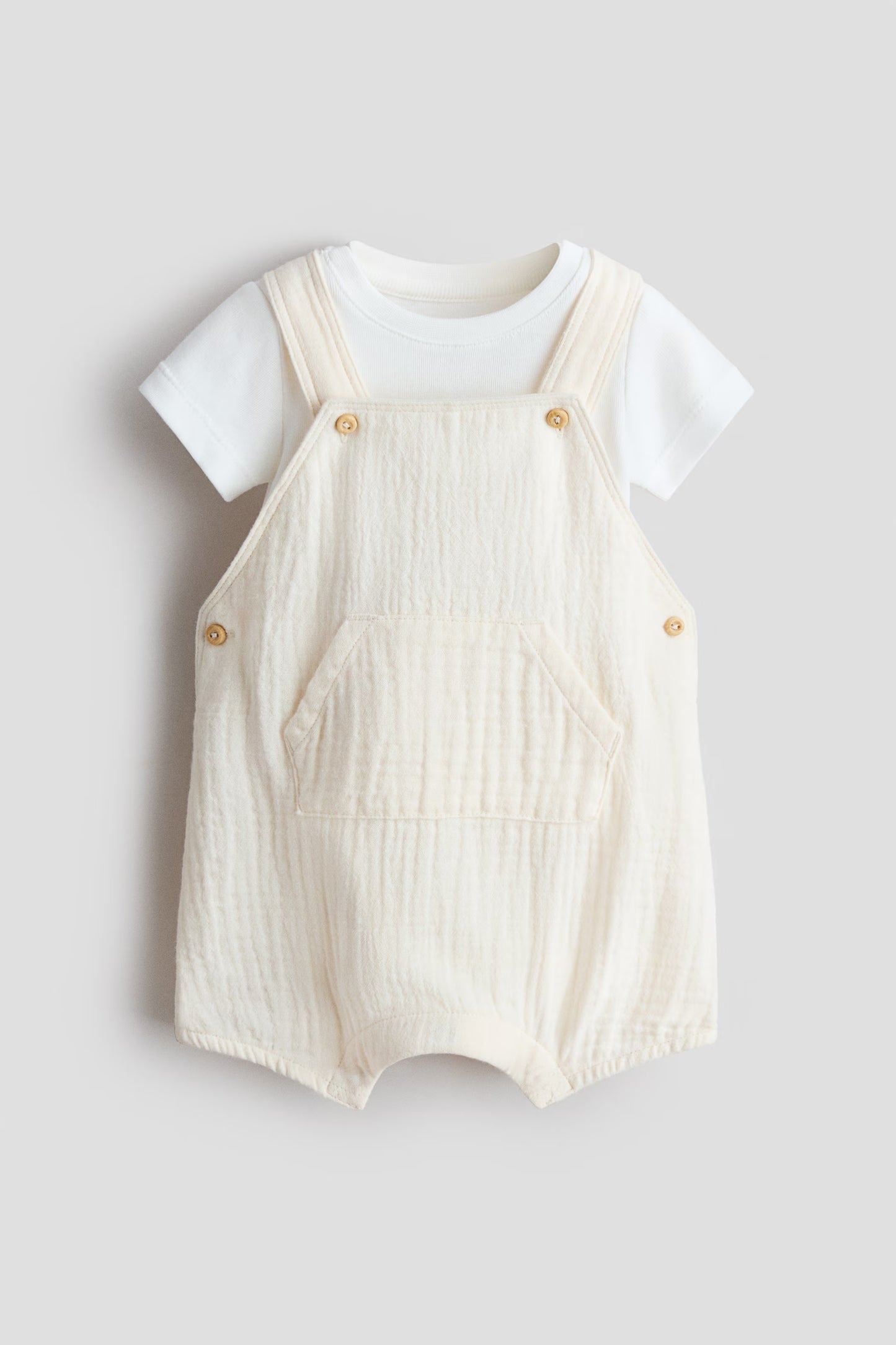 Set conjunto 2 piezas overall beige camisa blanca bebe niño H&M 1062125015