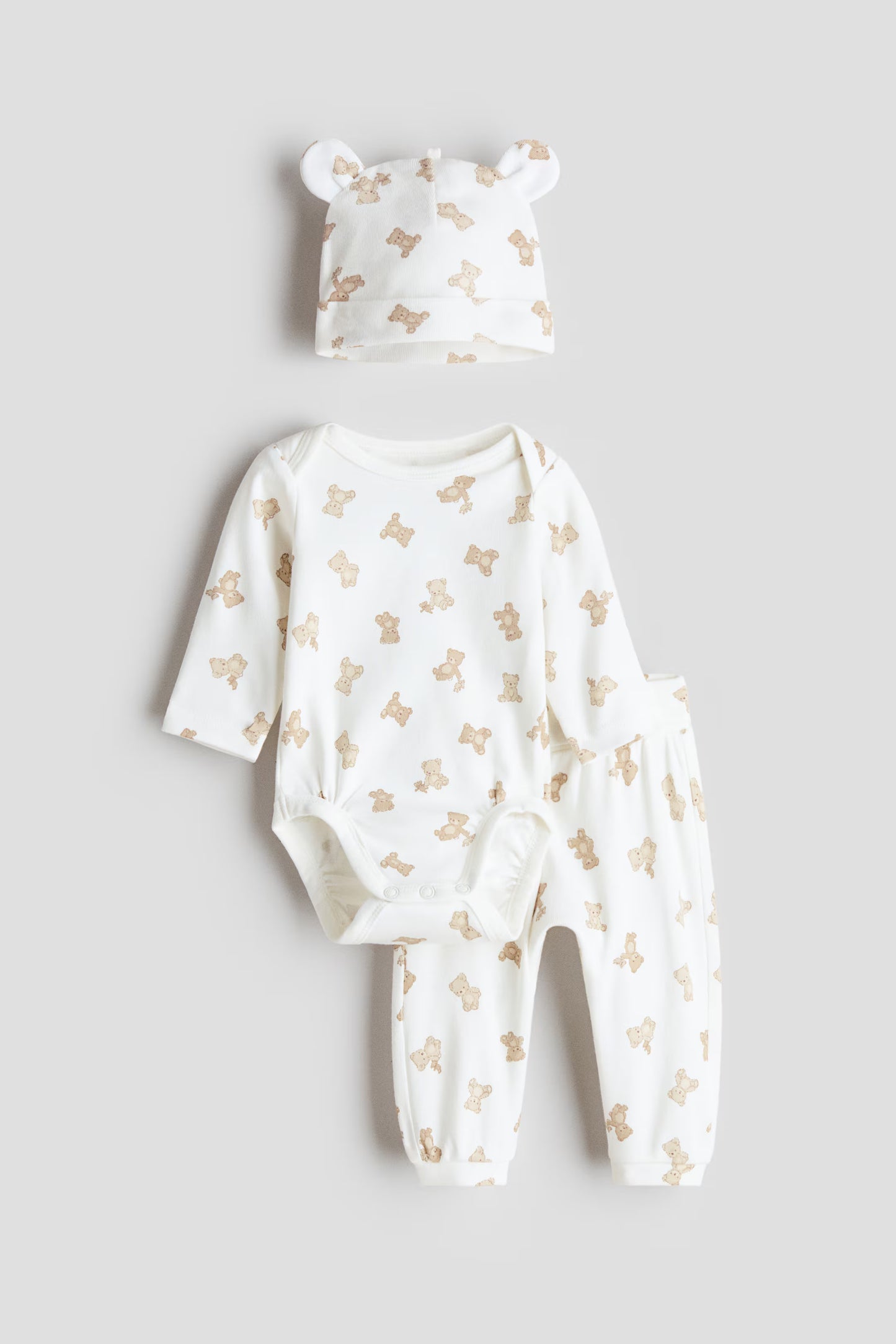 Set 3 piezas mameluco gorro pantalon osito blanco bebe niño H&M 0979605123003 salida hospital